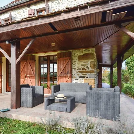 Five-bedroom Holiday In Ferienhaus