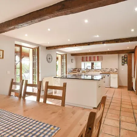 Five-bedroom Holiday In * Lichos